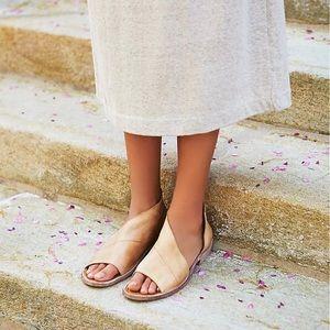 Mint Blanc Sandals - Vince